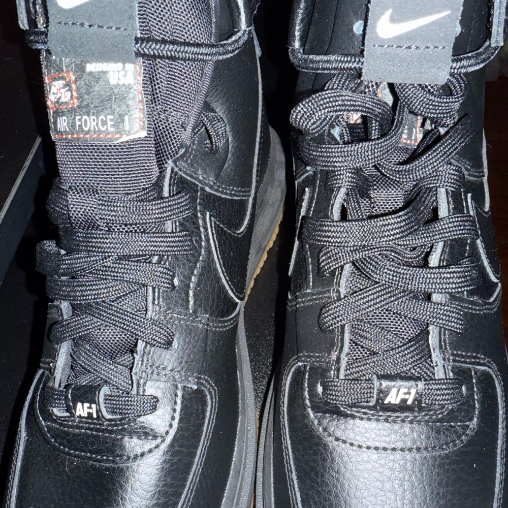 Nike Air Force 1 high Utility 2.0 Boots with Gum bottom 9.5W-8M NEW NEVER WORN.